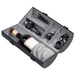 Exclusive Wine and Accessory Set